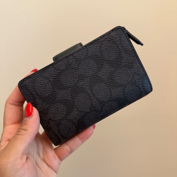 Coach Medium Corner Zip Wallet in Black Canvas - Picture 2 of 11